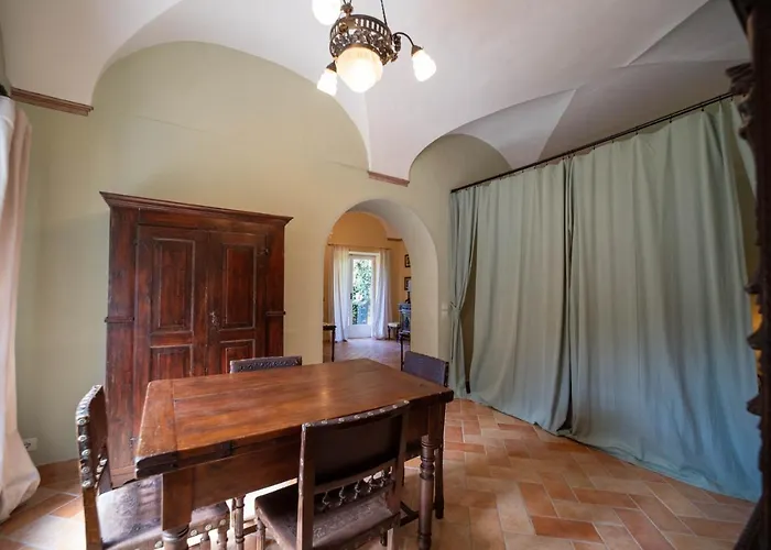 La Loggia Dei Frati كانيرو ريفييرا